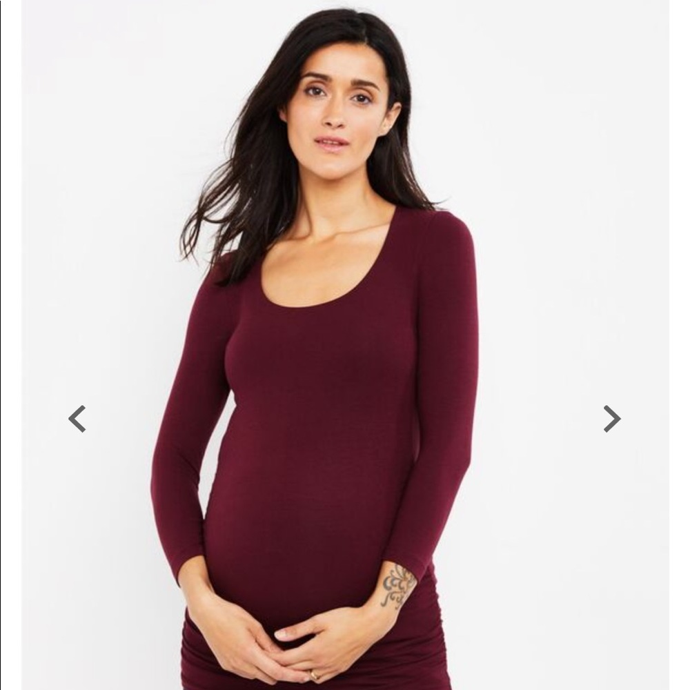 Side Ruched 3/4 Sleeve Maternity Shirt in Maroon